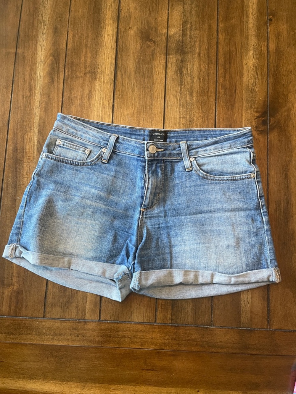Just Black Light Blue Rolled-Hem Denim Shorts, Size 26